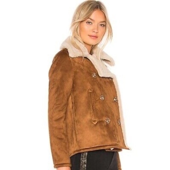 MOTHER The Faux Sherpa Shrunken Peacoat in Toast